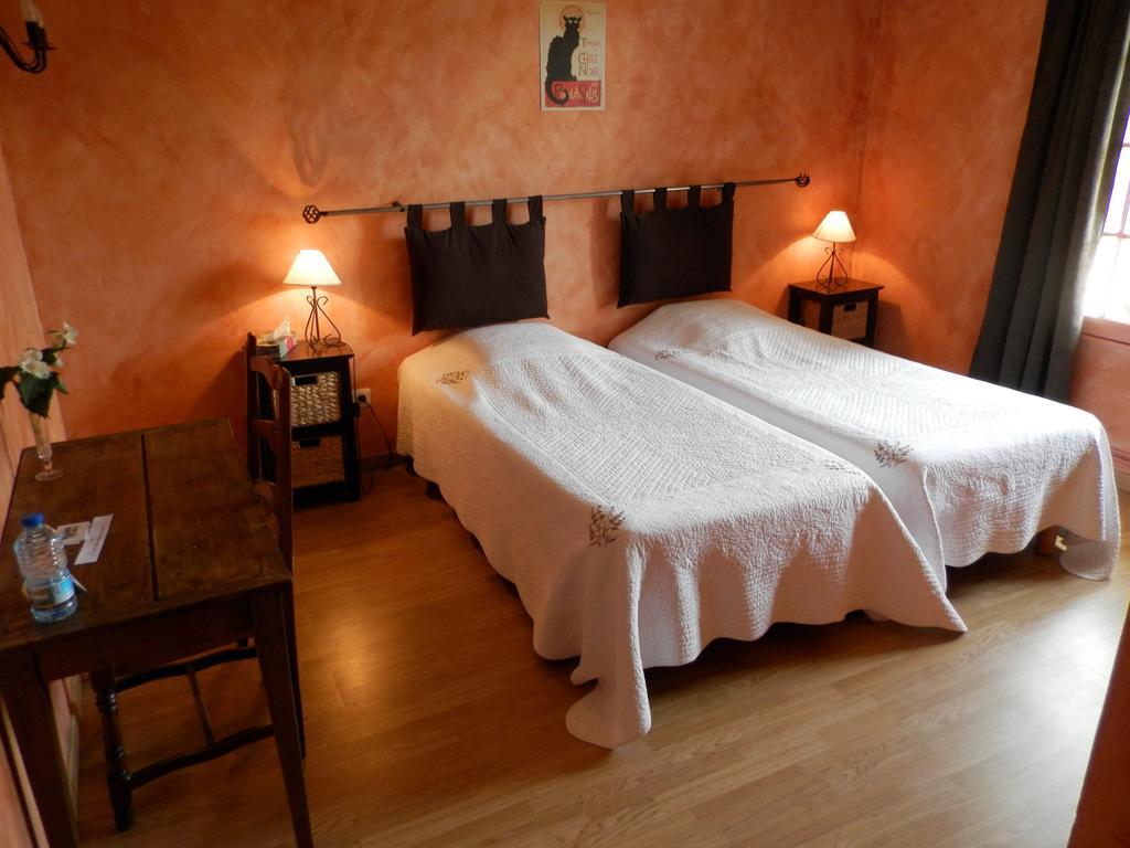 Domaine De Varenne Bed & Breakfast Saint-Amand-en-Puisaye Exterior photo